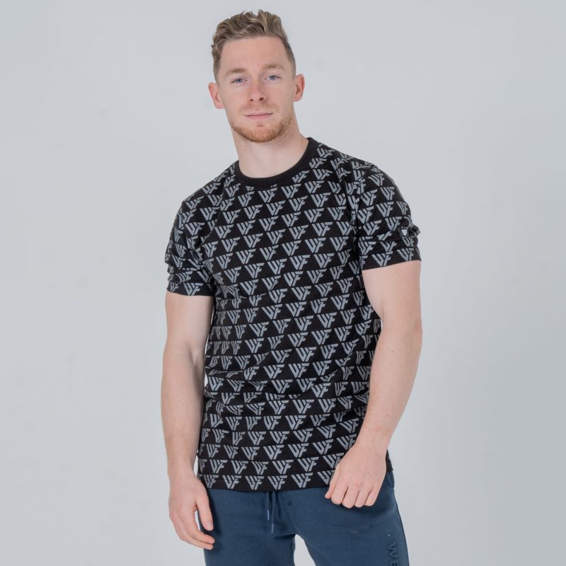 T-shirt all-over black
